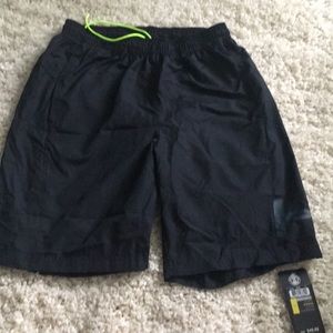 NWT men's under armour shorts - size medium